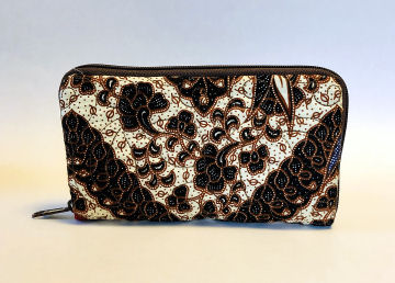 Batik Quilted Woman's Wallet-wallet, brown batik wallet, brown wallet, credit card pocket wallet, cash pocket wallet, wallet for women, womans handmade wallet, quilted fabric wallet, brown handmade wallet, brown fabric wallet, Indonesian batik, full length wallet, zipped wallet